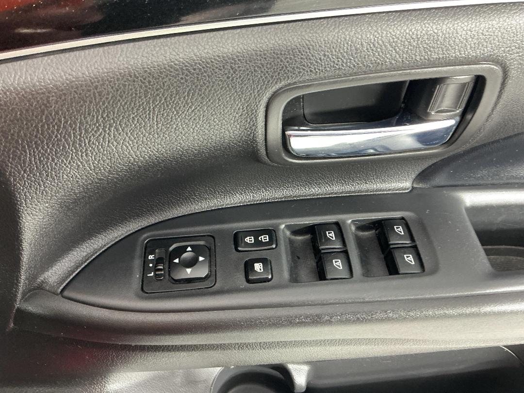 Photo '28' of Mitsubishi Outlander Photo '28' of Mitsubishi Outlander