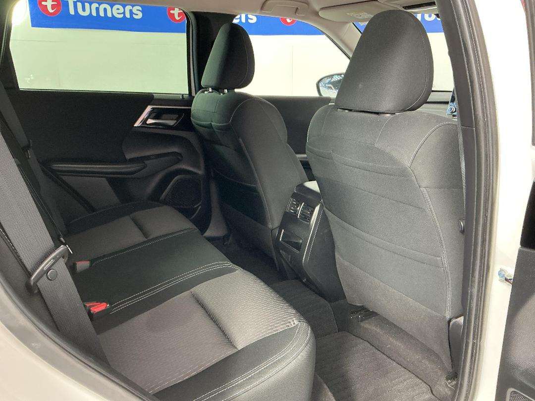 Photo '20' of Mitsubishi Outlander