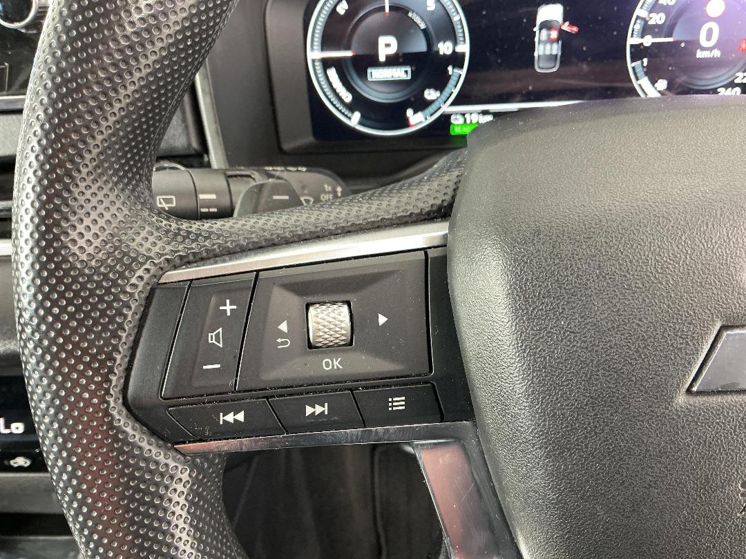 Photo '24' of Mitsubishi Outlander