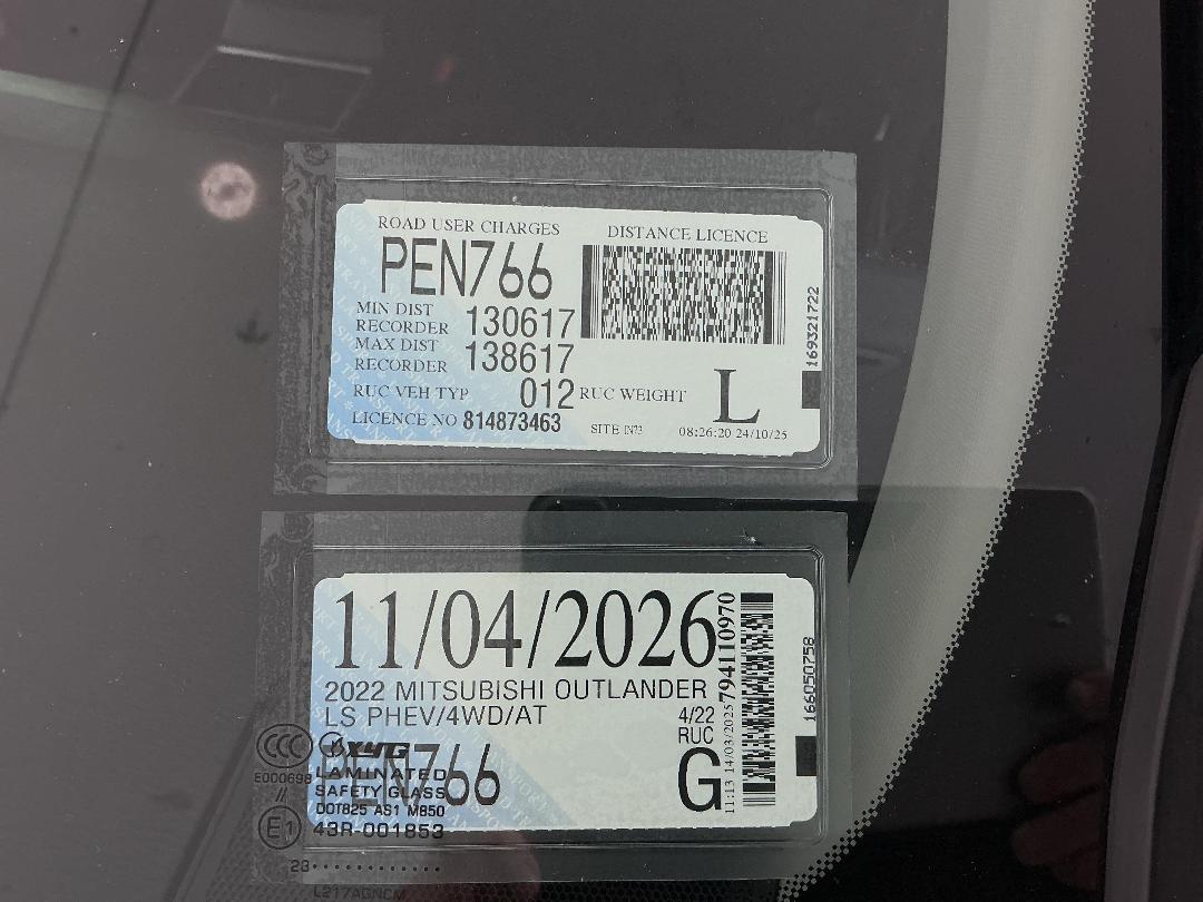 Photo '29' of Mitsubishi Outlander