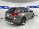 Thumbnail '7' of Mitsubishi Outlander