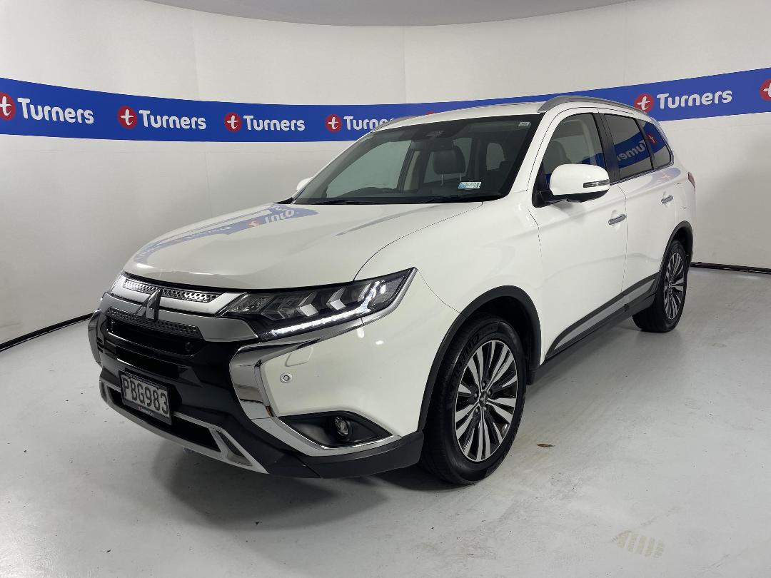 Photo '4' of Mitsubishi Outlander