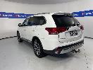 Thumbnail '5' of Mitsubishi Outlander