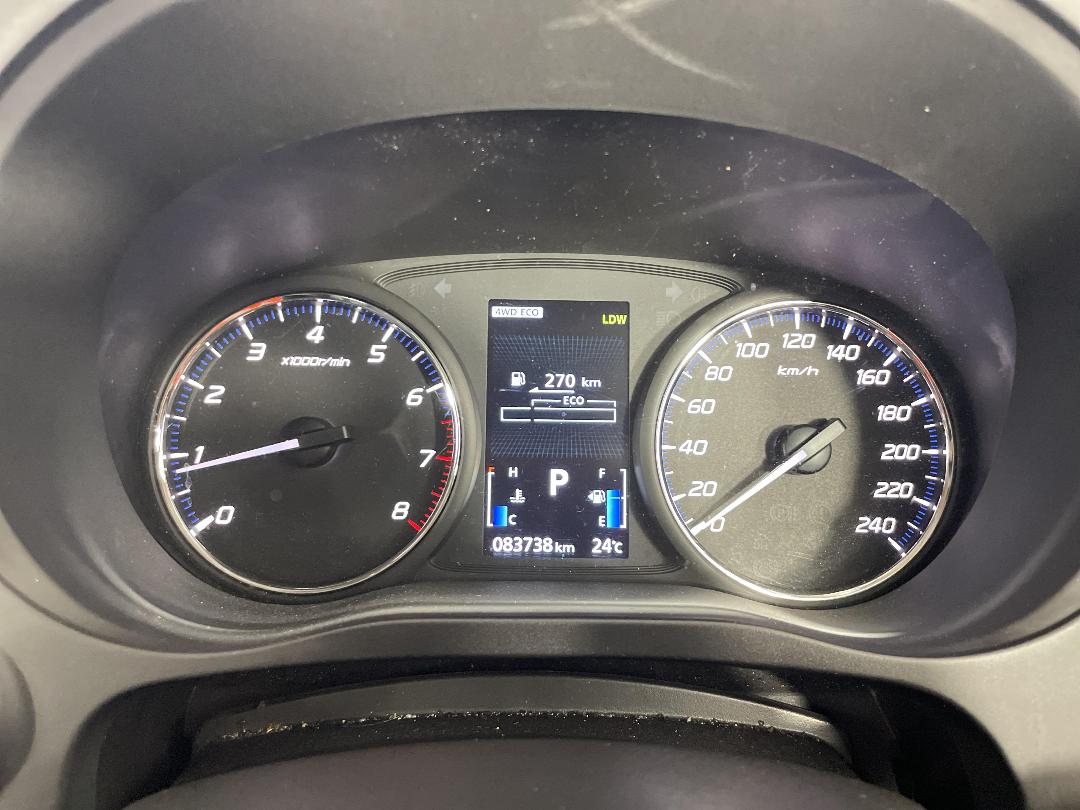 Photo '21' of Mitsubishi Outlander