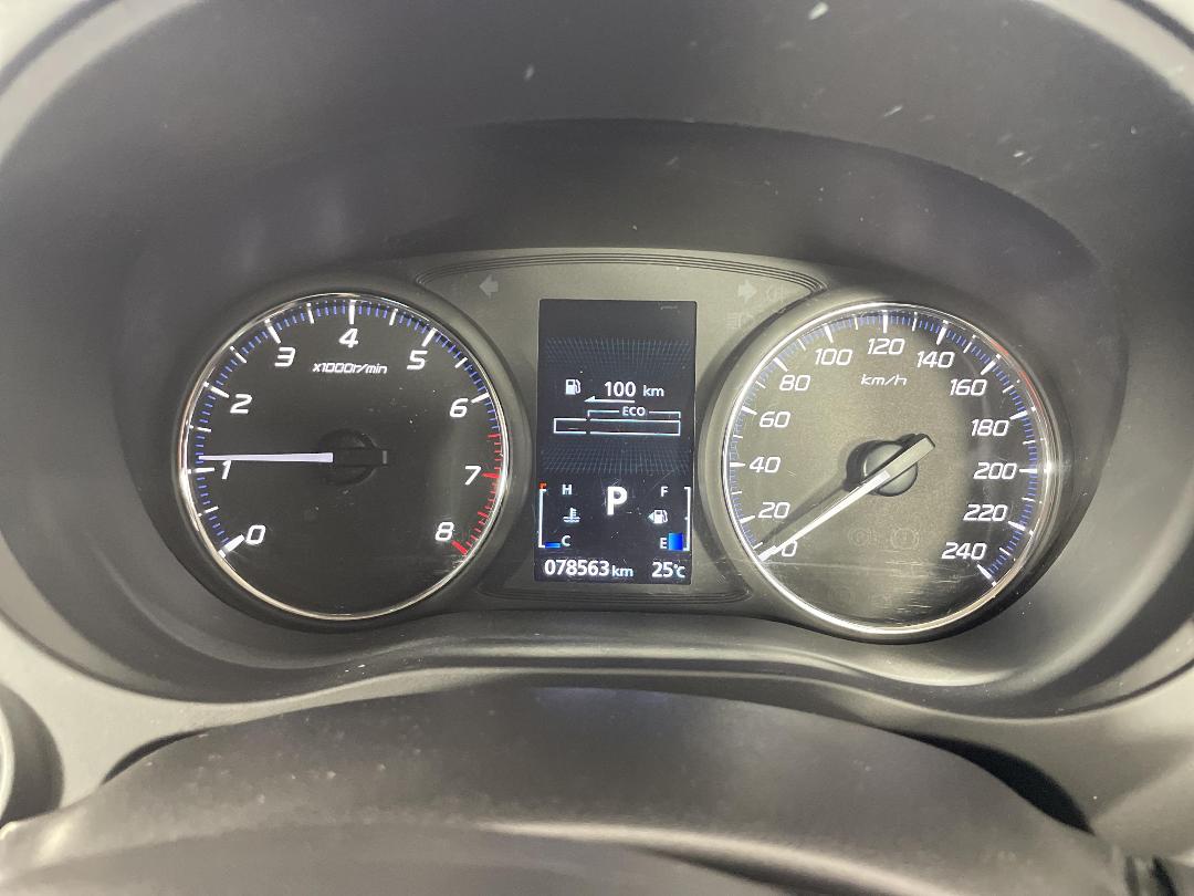 Photo '21' of Mitsubishi Outlander