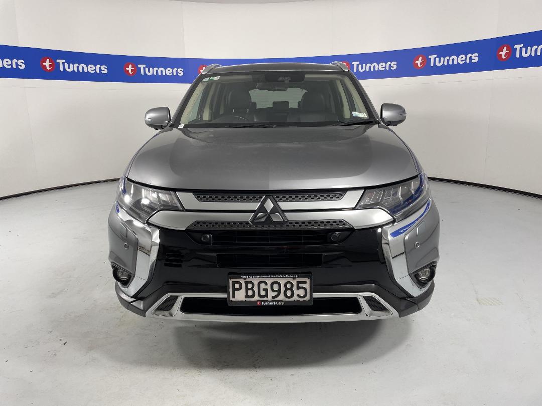 Photo '2' of Mitsubishi Outlander Photo '2' of Mitsubishi Outlander