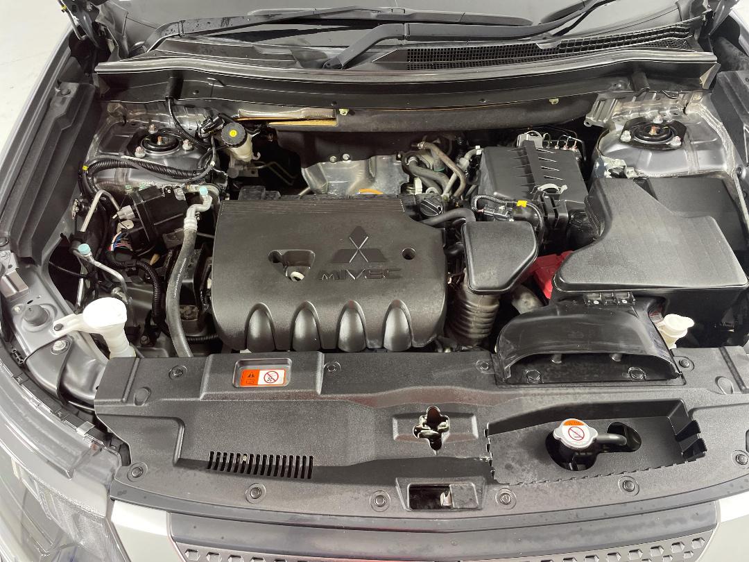 Photo '13' of Mitsubishi Outlander Photo '13' of Mitsubishi Outlander