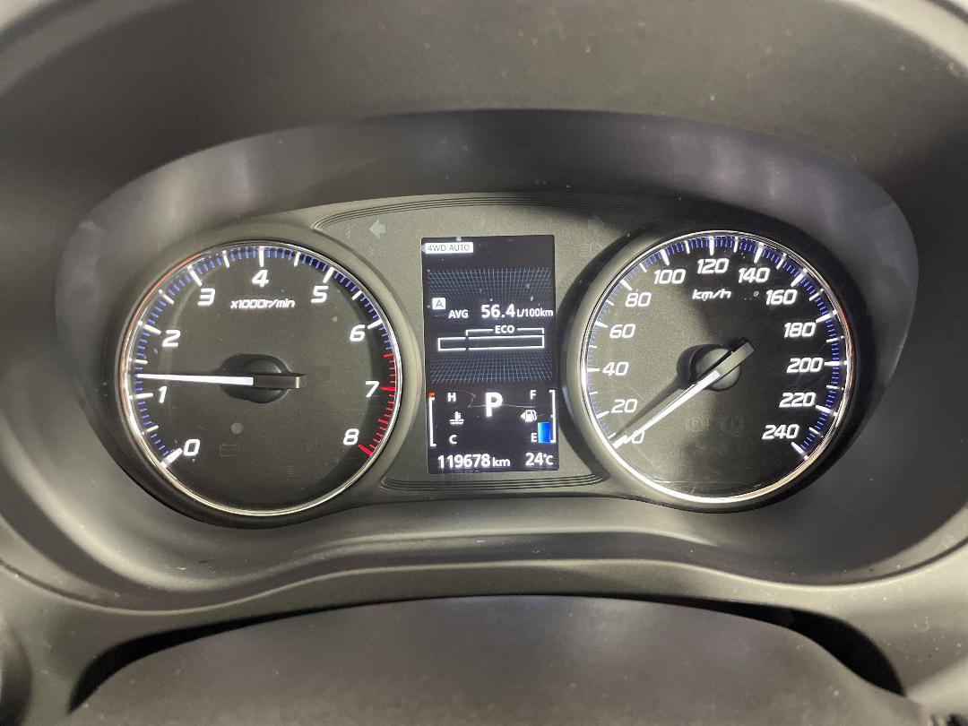 Photo '21' of Mitsubishi Outlander Photo '21' of Mitsubishi Outlander