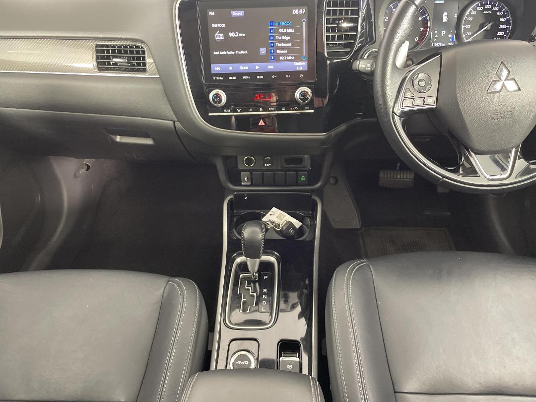 Photo '18' of Mitsubishi Outlander Photo '18' of Mitsubishi Outlander