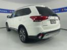 Thumbnail '5' of Mitsubishi Outlander