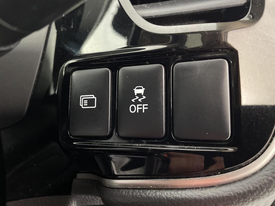 Photo '26' of Mitsubishi Outlander