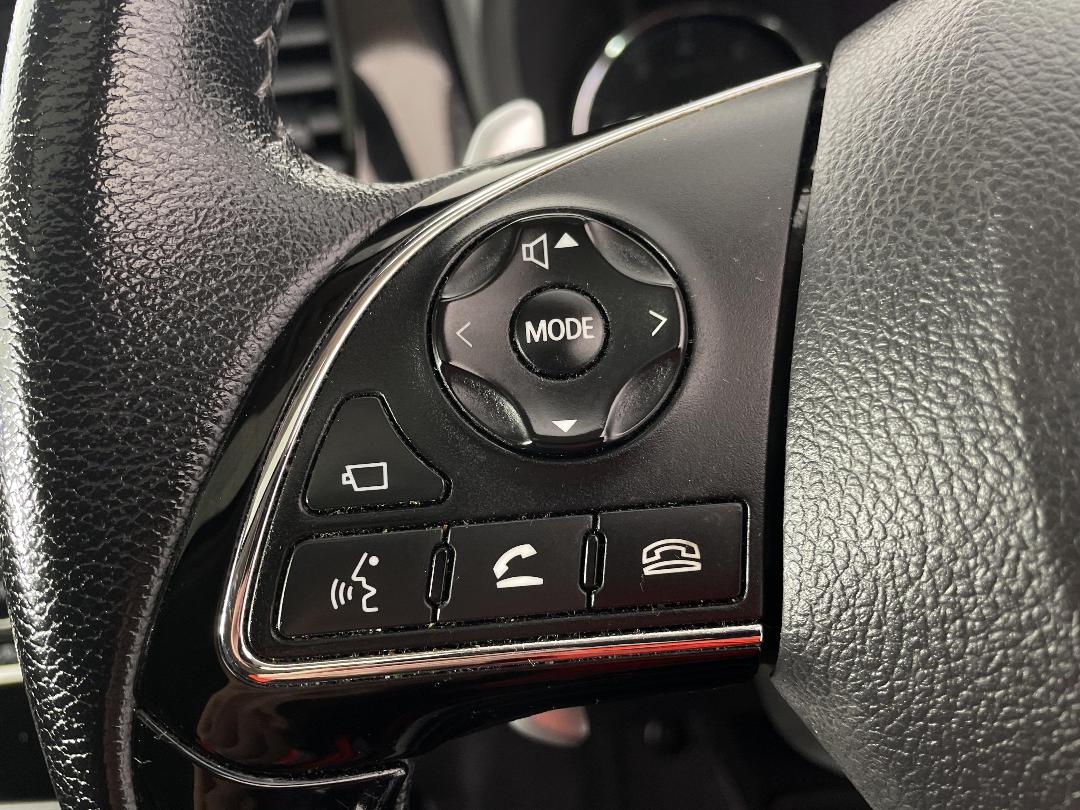 Photo '28' of Mitsubishi Outlander