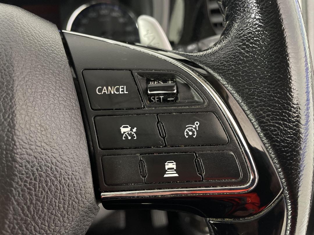 Photo '27' of Mitsubishi Outlander