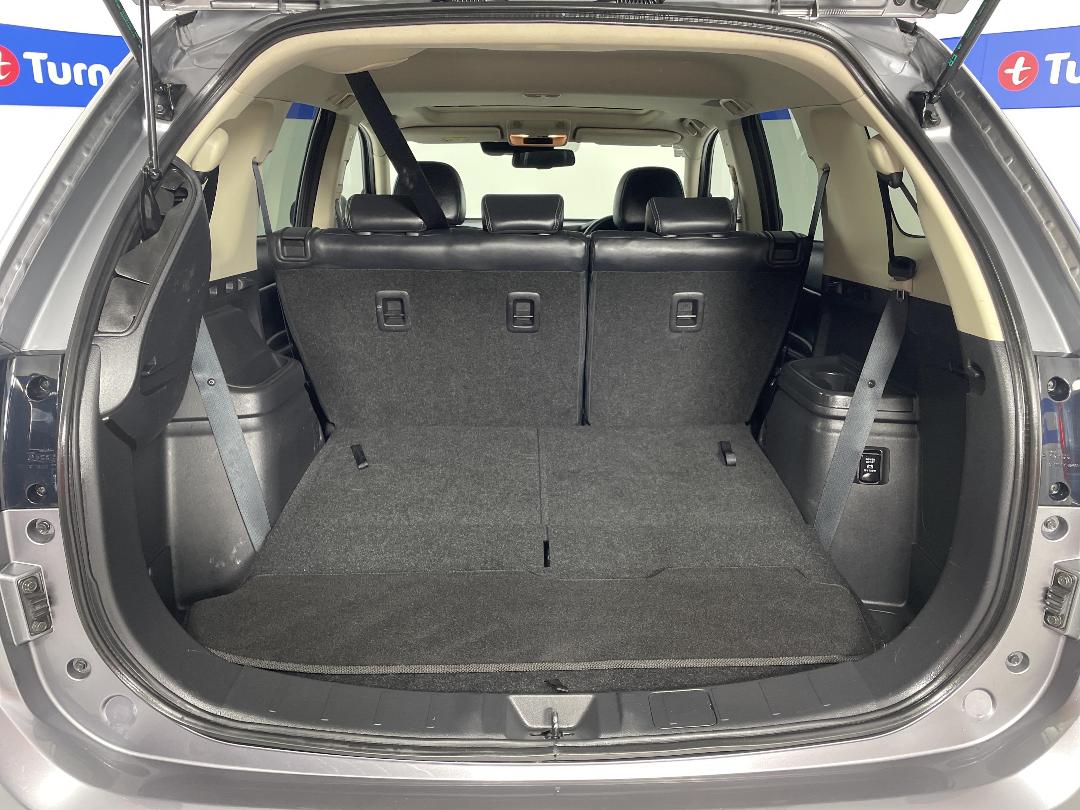 Photo '14' of Mitsubishi Outlander Photo '14' of Mitsubishi Outlander