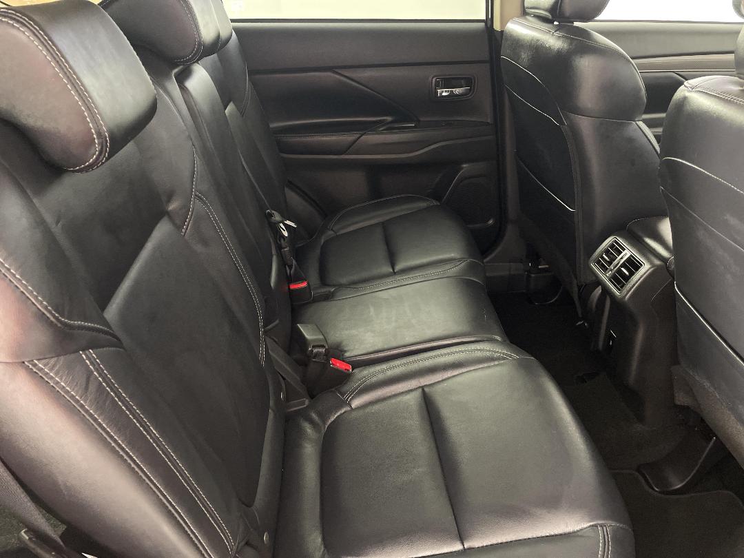 Photo '20' of Mitsubishi Outlander Photo '20' of Mitsubishi Outlander