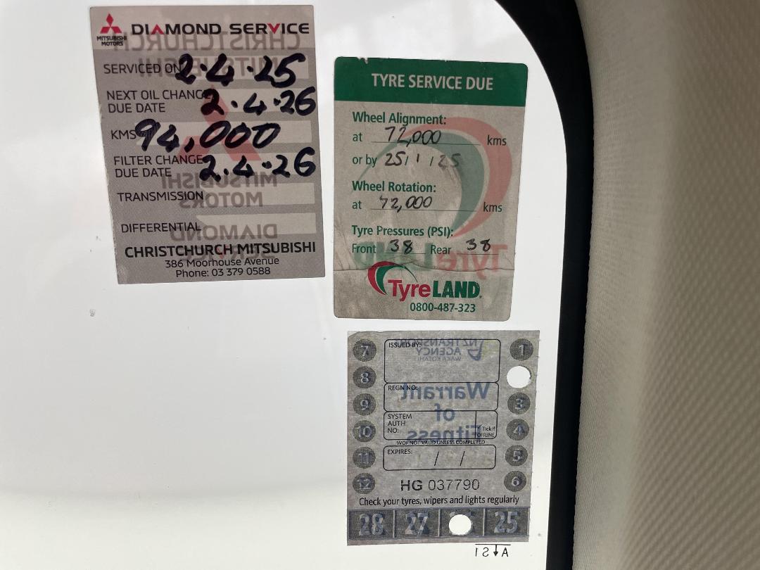 Photo '34' of Mitsubishi Outlander Photo '34' of Mitsubishi Outlander