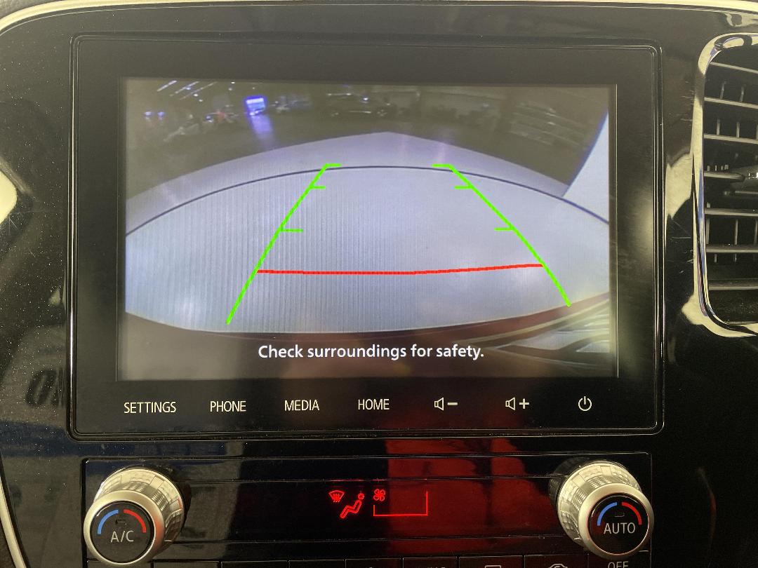 Photo '29' of Mitsubishi Outlander