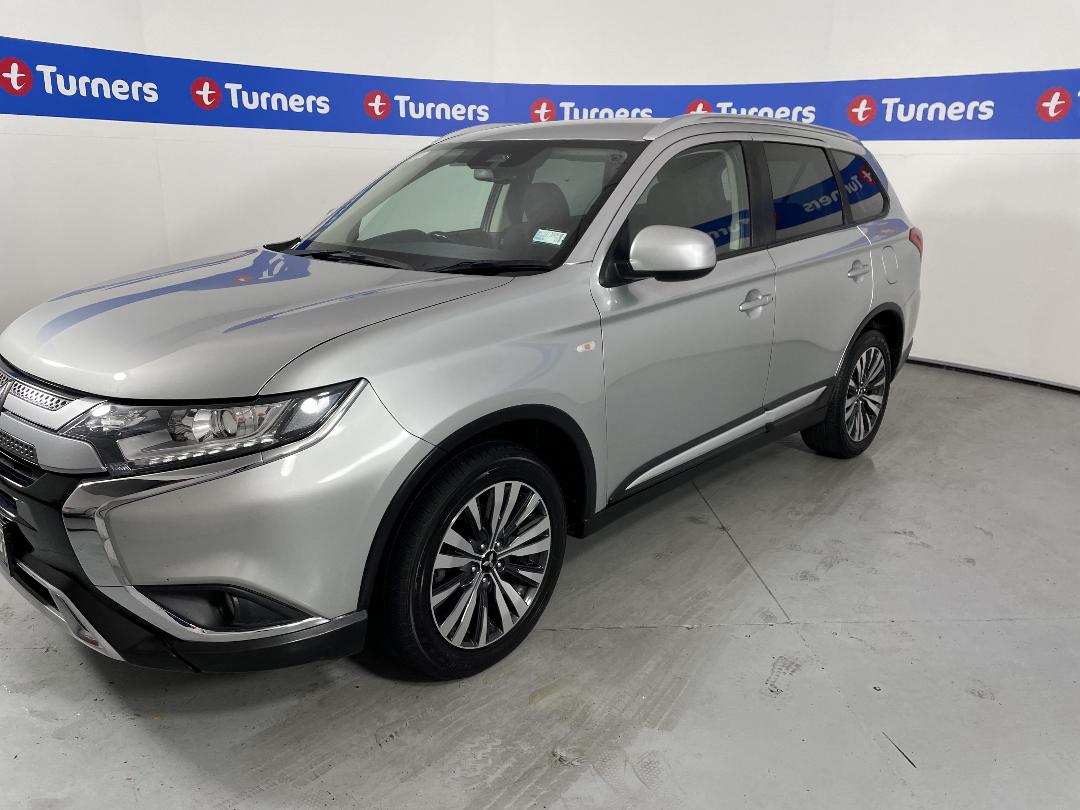 Photo '4' of Mitsubishi Outlander