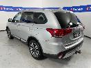Thumbnail '5' of Mitsubishi Outlander