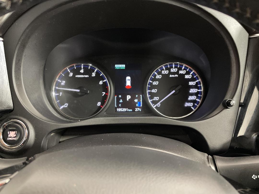 Photo '21' of Mitsubishi Outlander