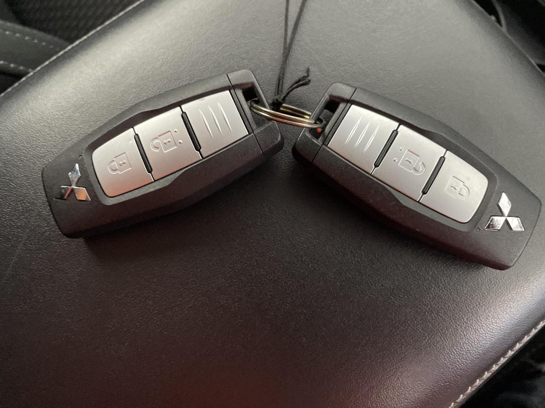 Photo '22' of Mitsubishi Outlander