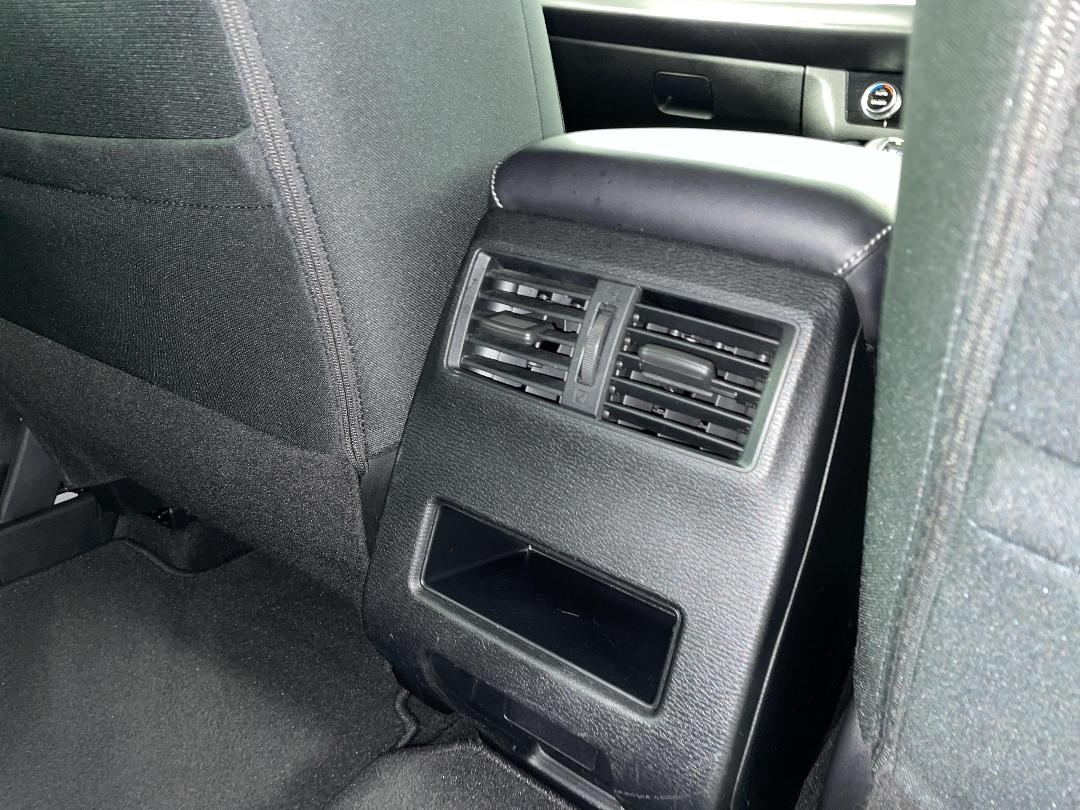 Photo '31' of Mitsubishi Outlander