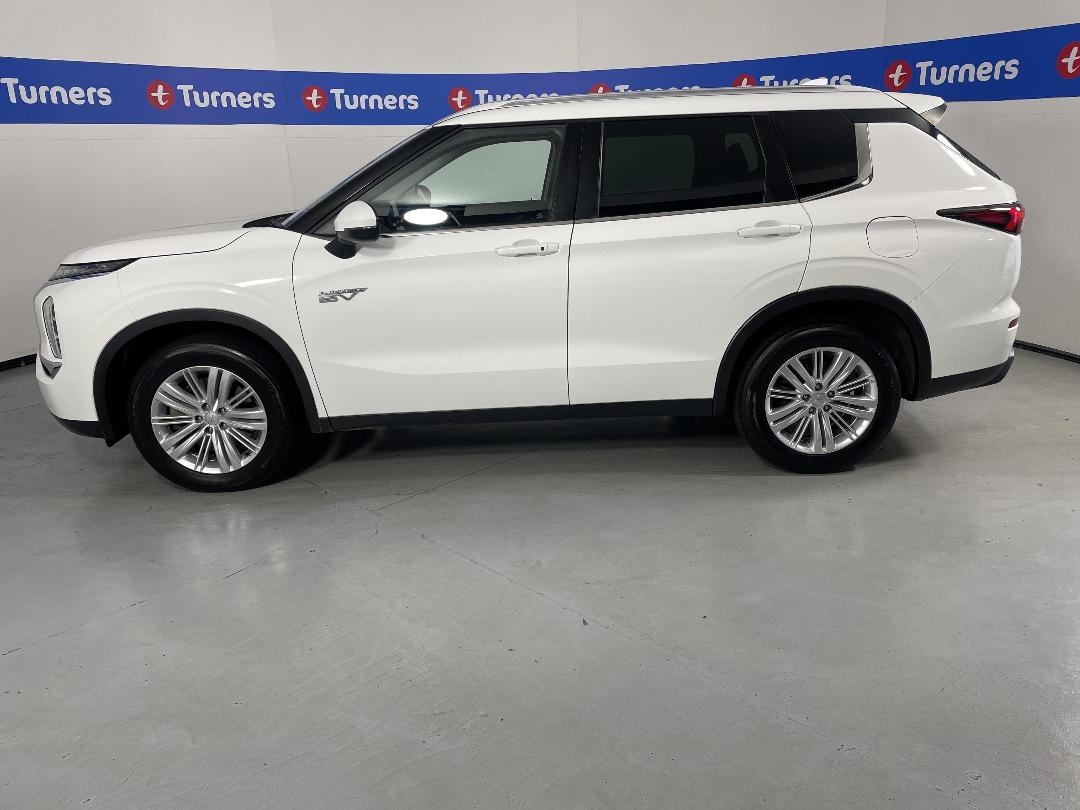 Photo '24' of Mitsubishi Outlander Photo '24' of Mitsubishi Outlander