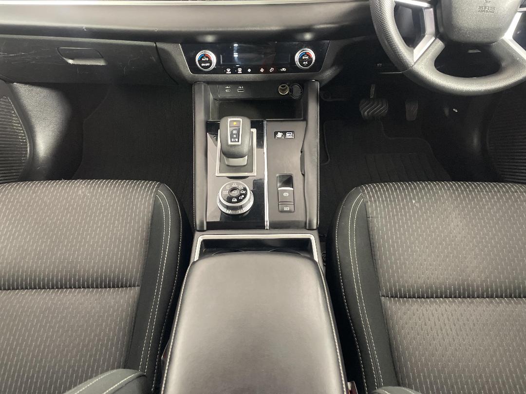 Photo '18' of Mitsubishi Outlander Photo '18' of Mitsubishi Outlander