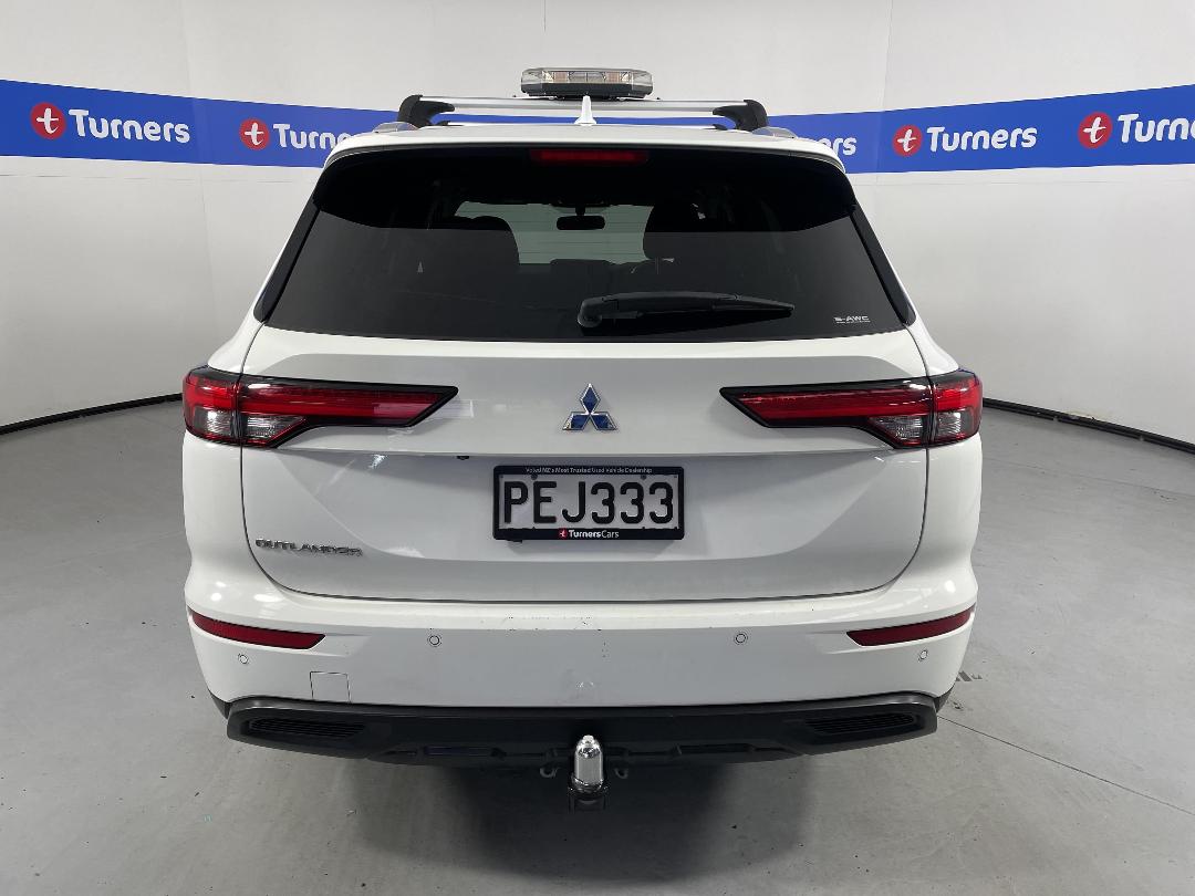 Photo '6' of Mitsubishi Outlander