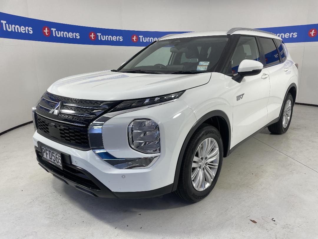 Photo '4' of Mitsubishi Outlander Photo '4' of Mitsubishi Outlander