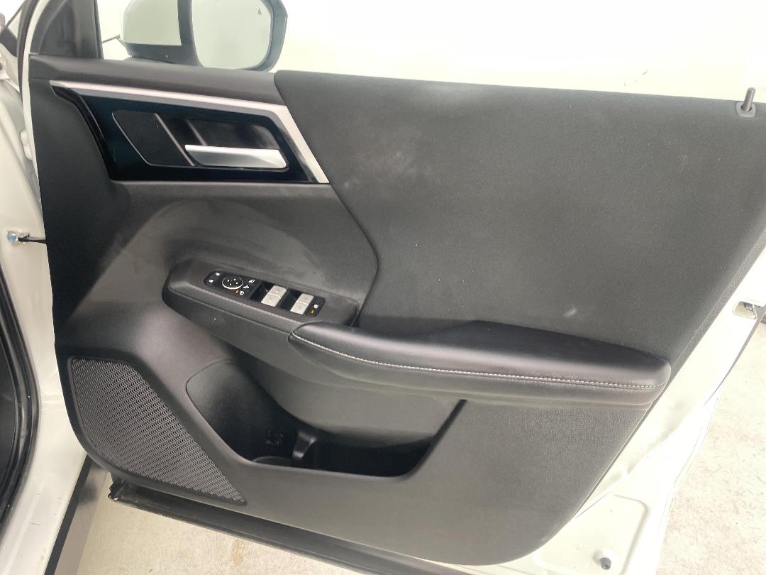 Photo '15' of Mitsubishi Outlander Photo '15' of Mitsubishi Outlander