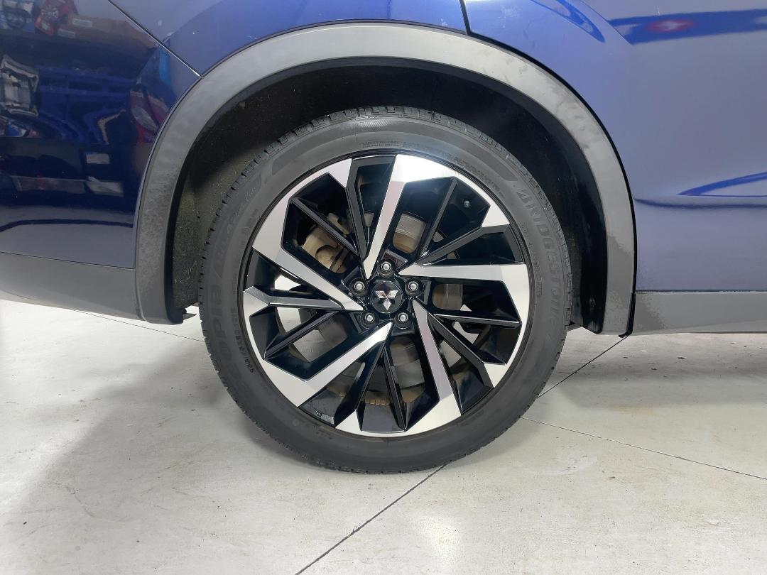 Photo '12' of Mitsubishi Outlander Photo '12' of Mitsubishi Outlander