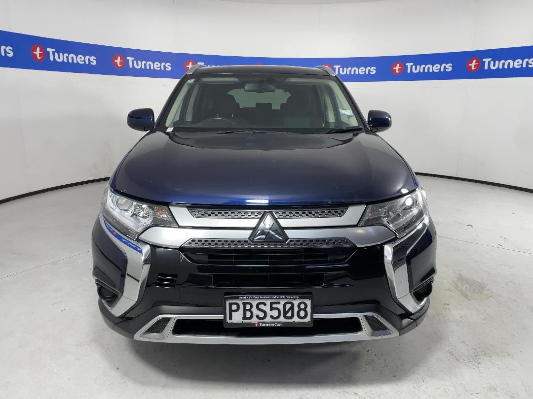 Photo '2' of Mitsubishi Outlander