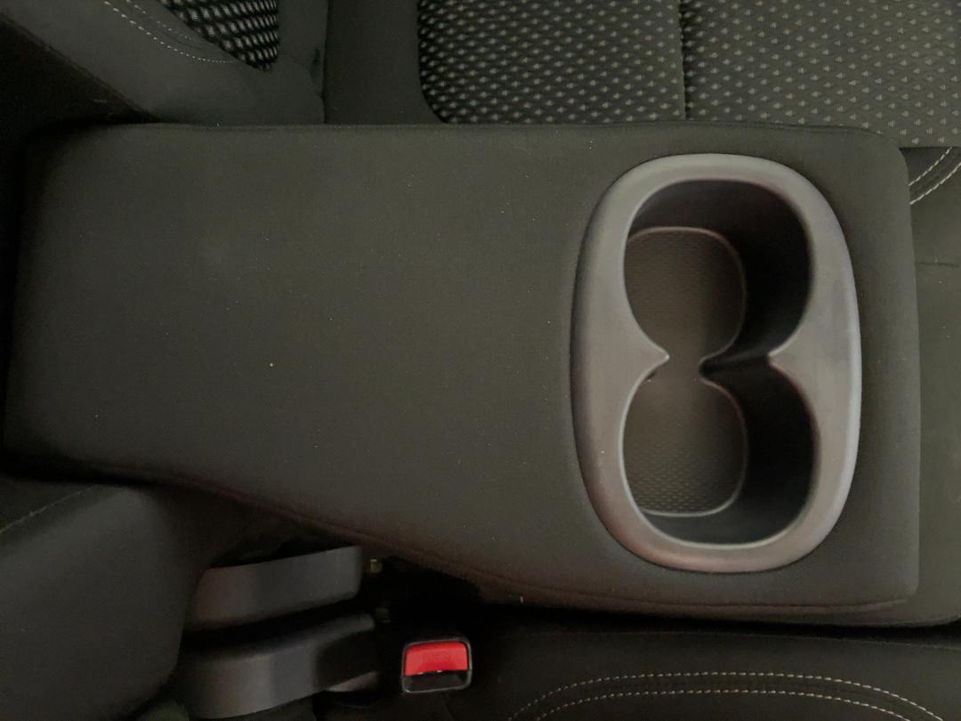 Photo '24' of Mitsubishi Outlander