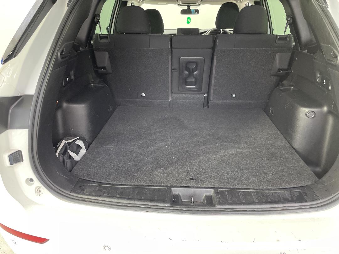 Photo '14' of Mitsubishi Outlander