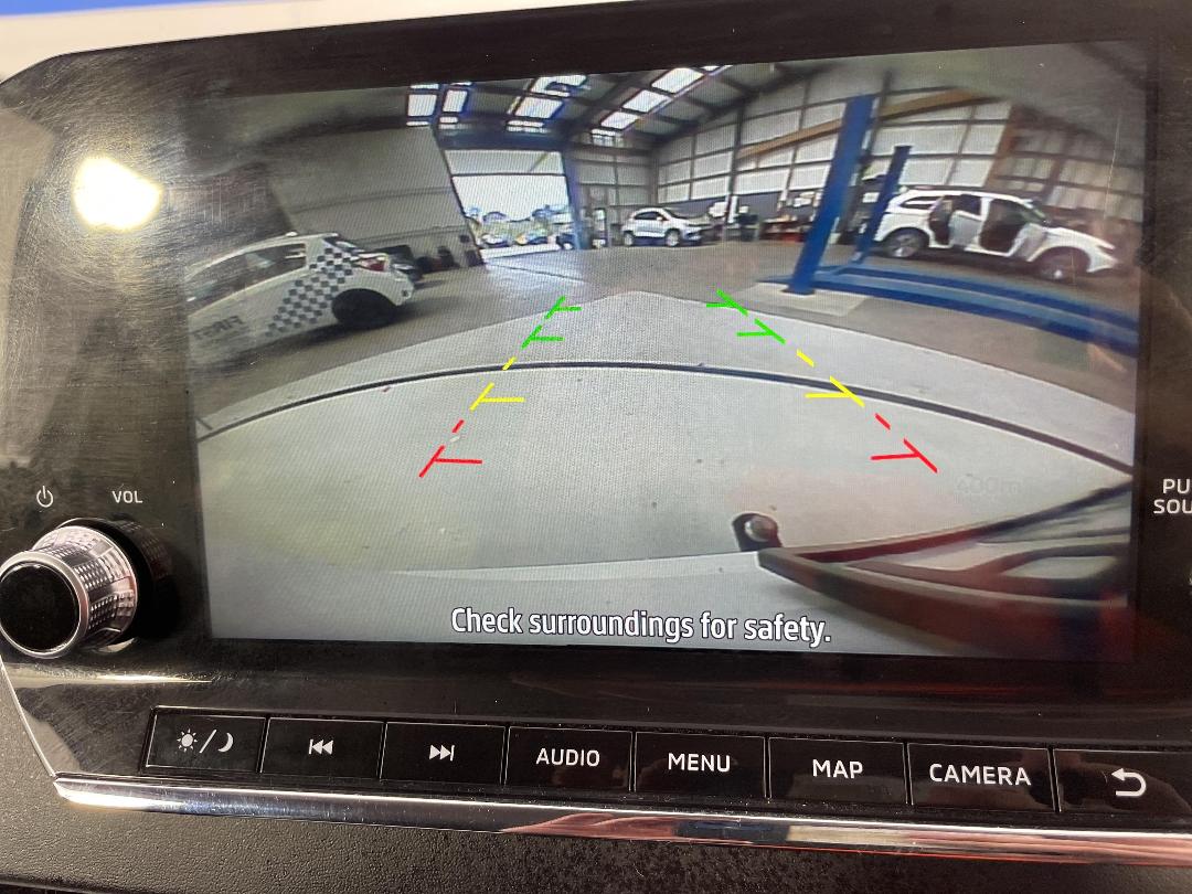 Photo '24' of Mitsubishi Outlander