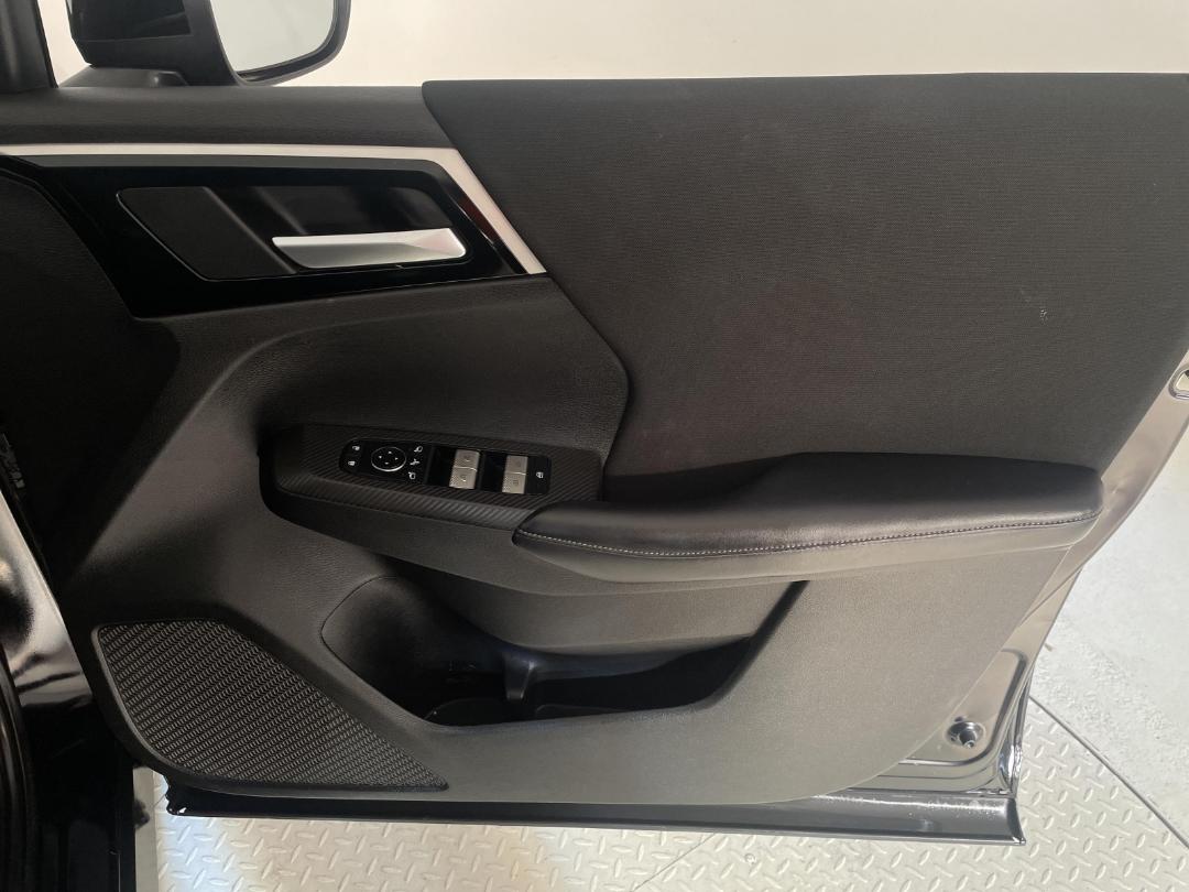 Photo '15' of Mitsubishi Outlander Photo '15' of Mitsubishi Outlander