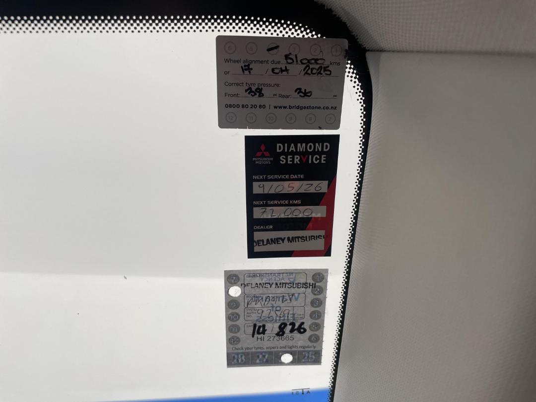 Photo '33' of Mitsubishi Outlander Photo '33' of Mitsubishi Outlander