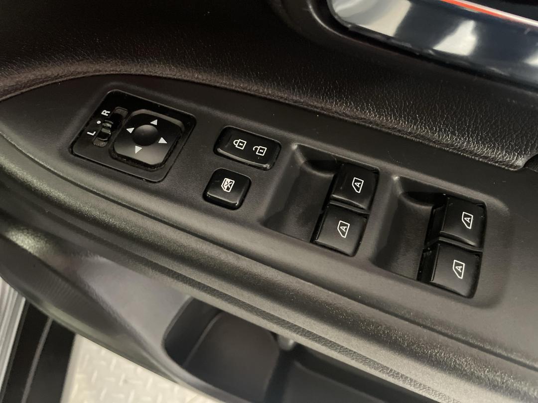 Photo '24' of Mitsubishi Outlander Photo '24' of Mitsubishi Outlander