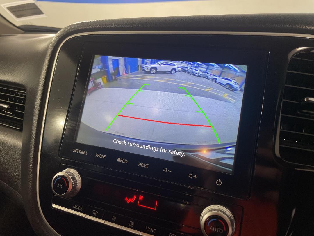 Photo '31' of Mitsubishi Outlander Photo '31' of Mitsubishi Outlander