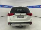 Thumbnail '6' of Mitsubishi Outlander