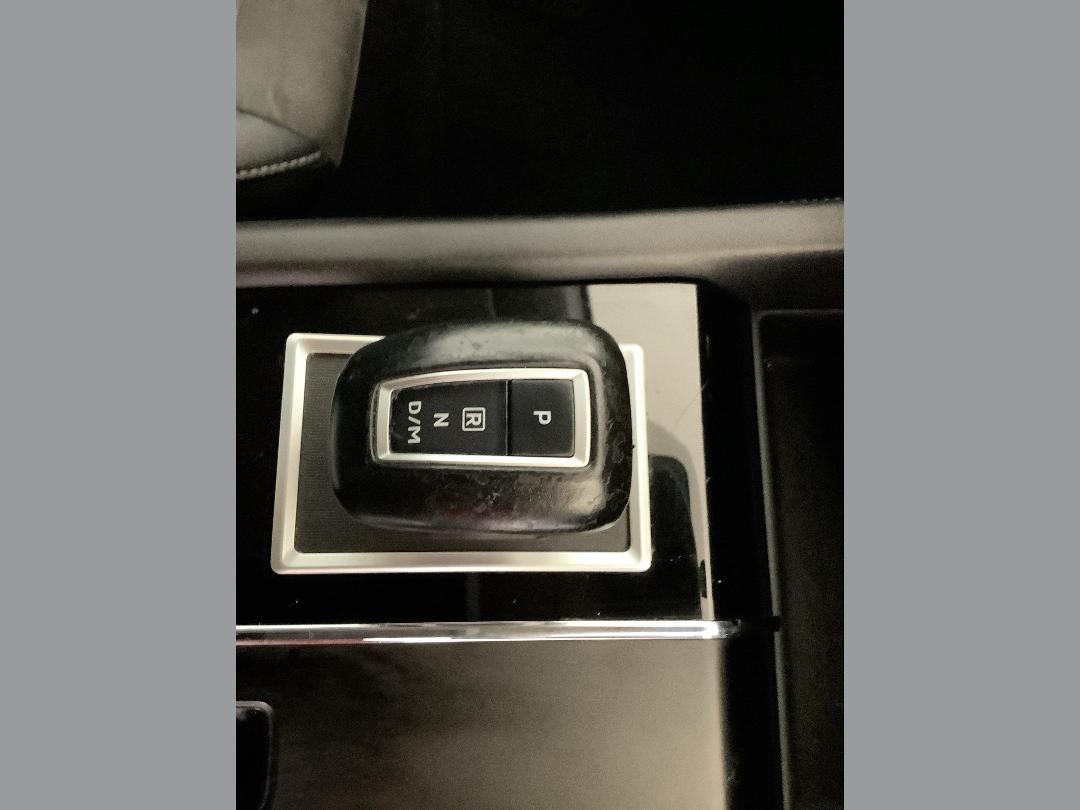 Photo '18' of Mitsubishi Outlander