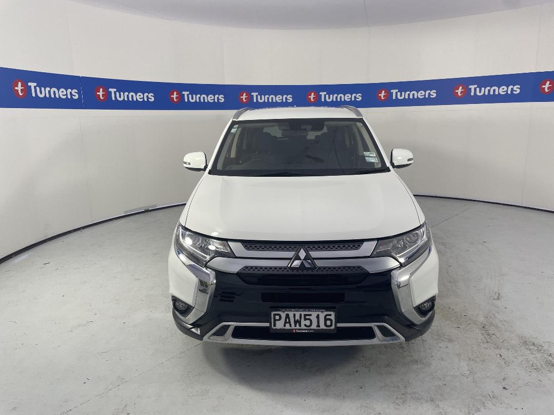 Photo '2' of Mitsubishi Outlander Photo '2' of Mitsubishi Outlander