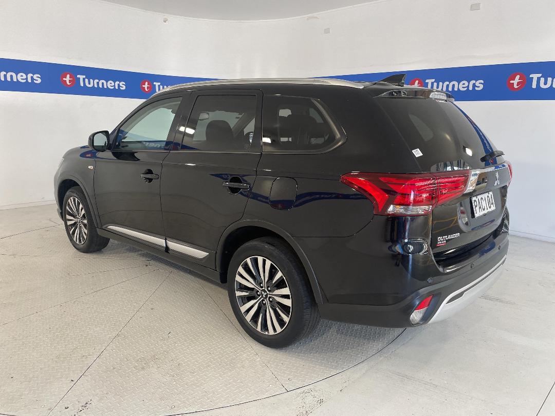 Photo '5' of Mitsubishi Outlander