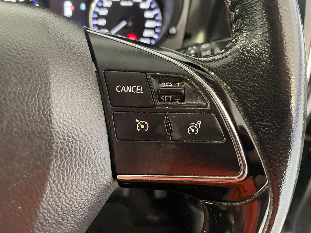 Photo '27' of Mitsubishi Outlander