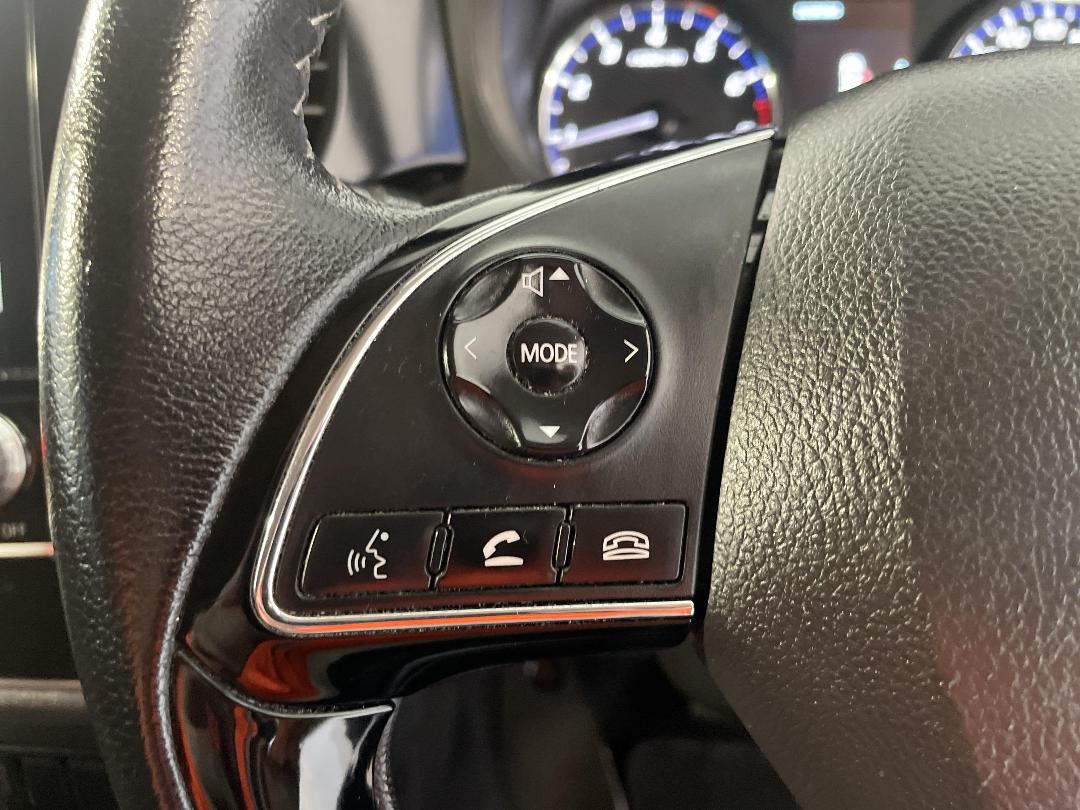 Photo '28' of Mitsubishi Outlander