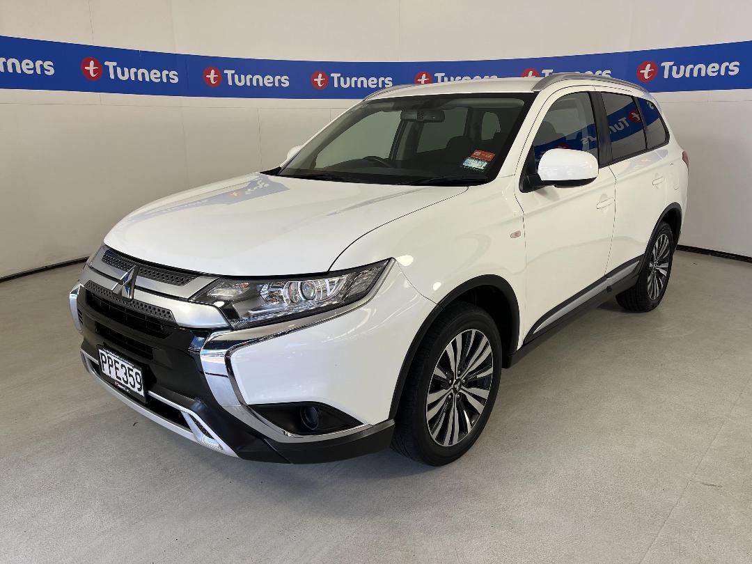 Photo '4' of Mitsubishi Outlander Photo '4' of Mitsubishi Outlander