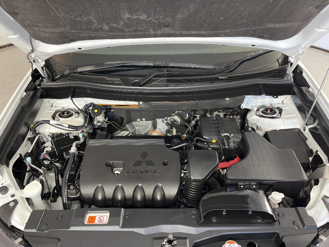 Photo '13' of Mitsubishi Outlander Photo '13' of Mitsubishi Outlander