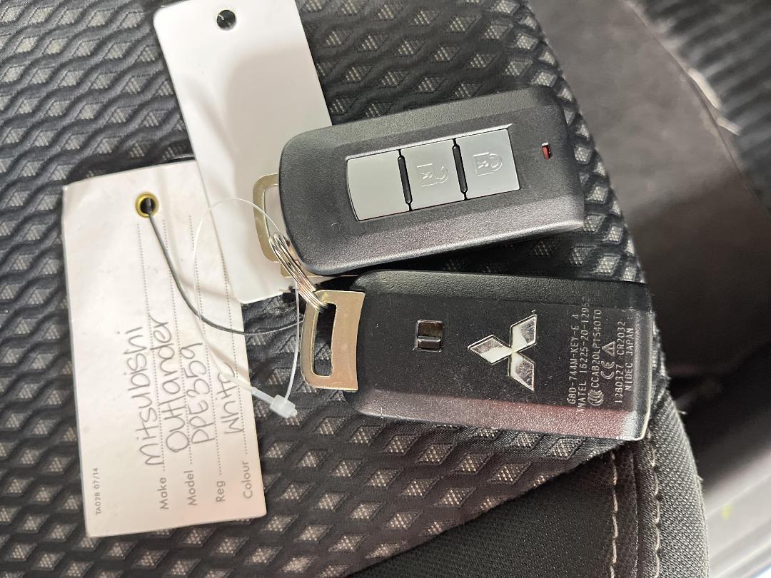 Photo '22' of Mitsubishi Outlander Photo '22' of Mitsubishi Outlander