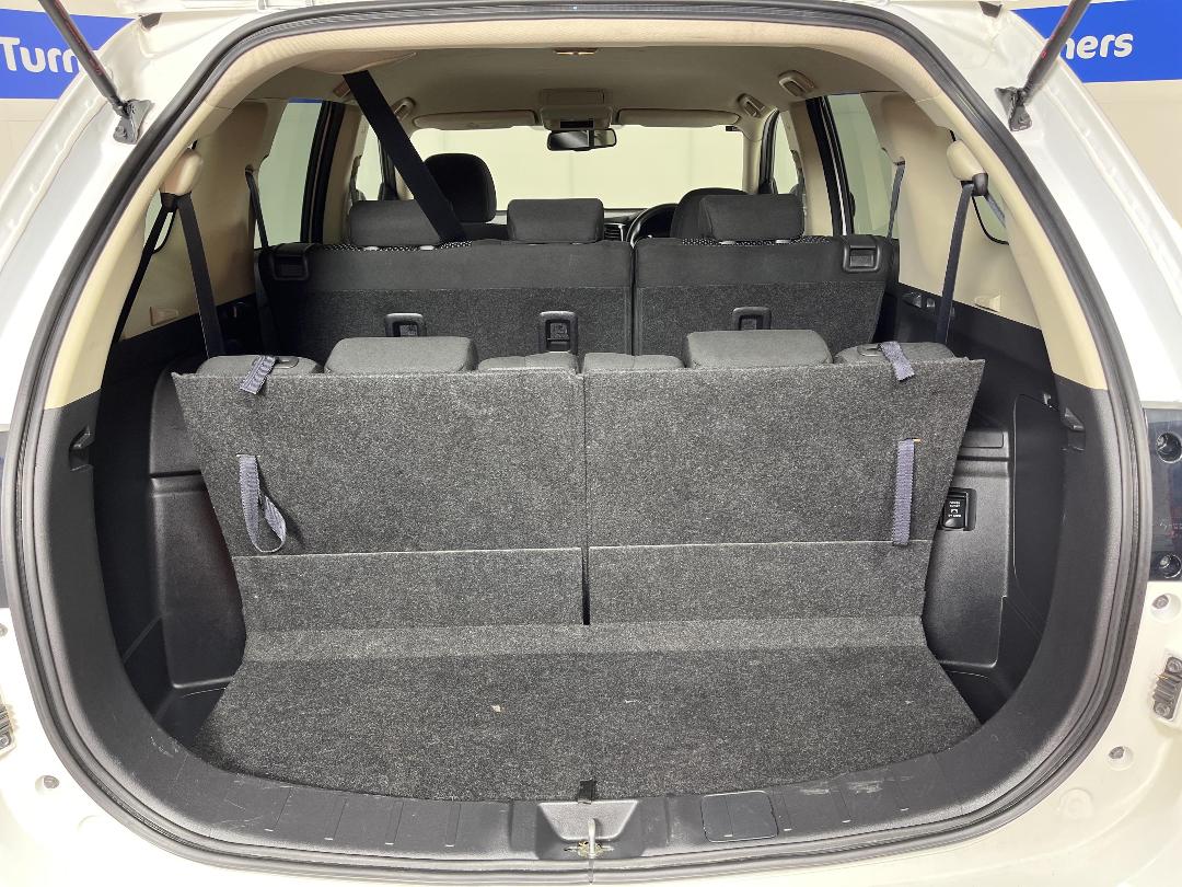 Photo '14' of Mitsubishi Outlander Photo '14' of Mitsubishi Outlander